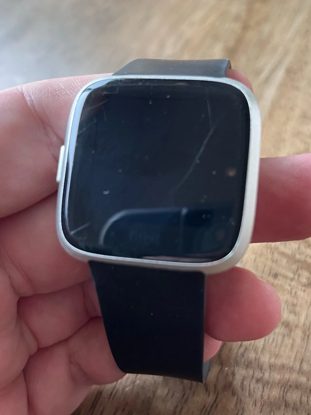 Fitbit Versa Lite Smart Watch Fitness Activity Tracker W Charger FB 415